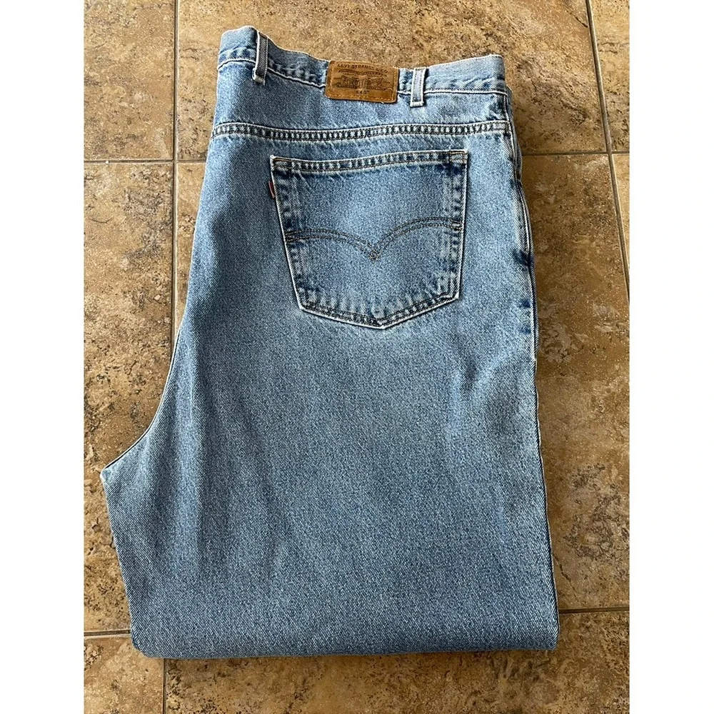 Levi's Signature Relaxed Fit 540 Size 50x30 (48X30 ) Faded Blue Denim